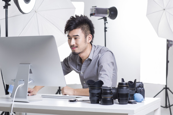 实力拒绝 为什么摄影师朋友不能给你免费拍照？